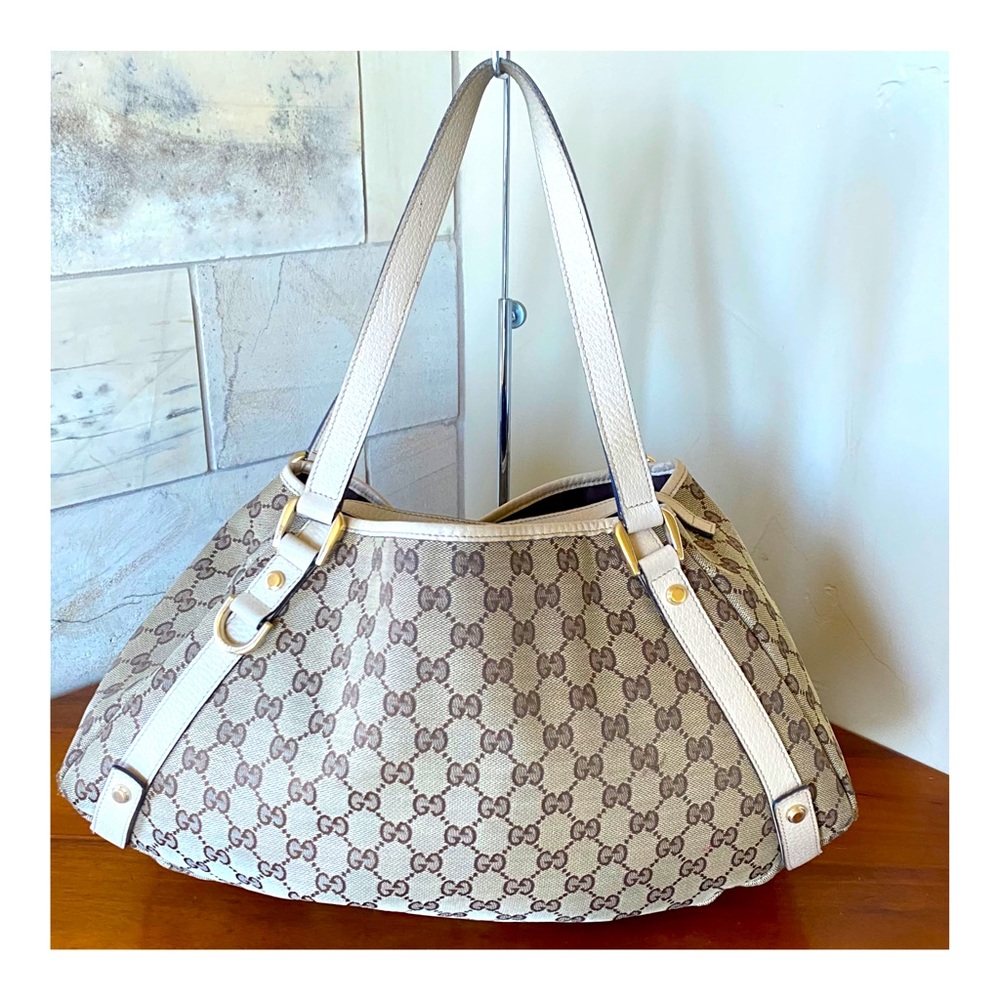 🔥SOLD🔥AUTHENTIC GUCCI SHOULDER BAG CANVAS - Picture 1 of 12